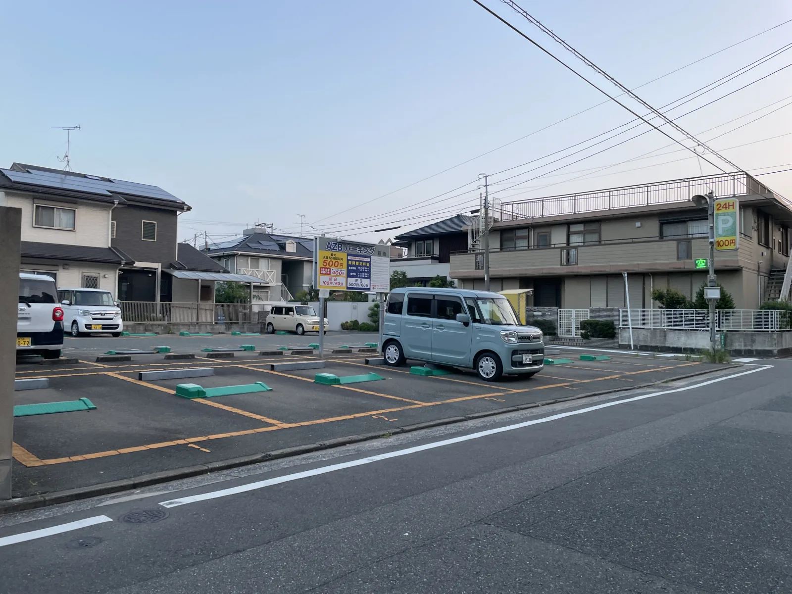 AZBパーキング箱崎の外観写真