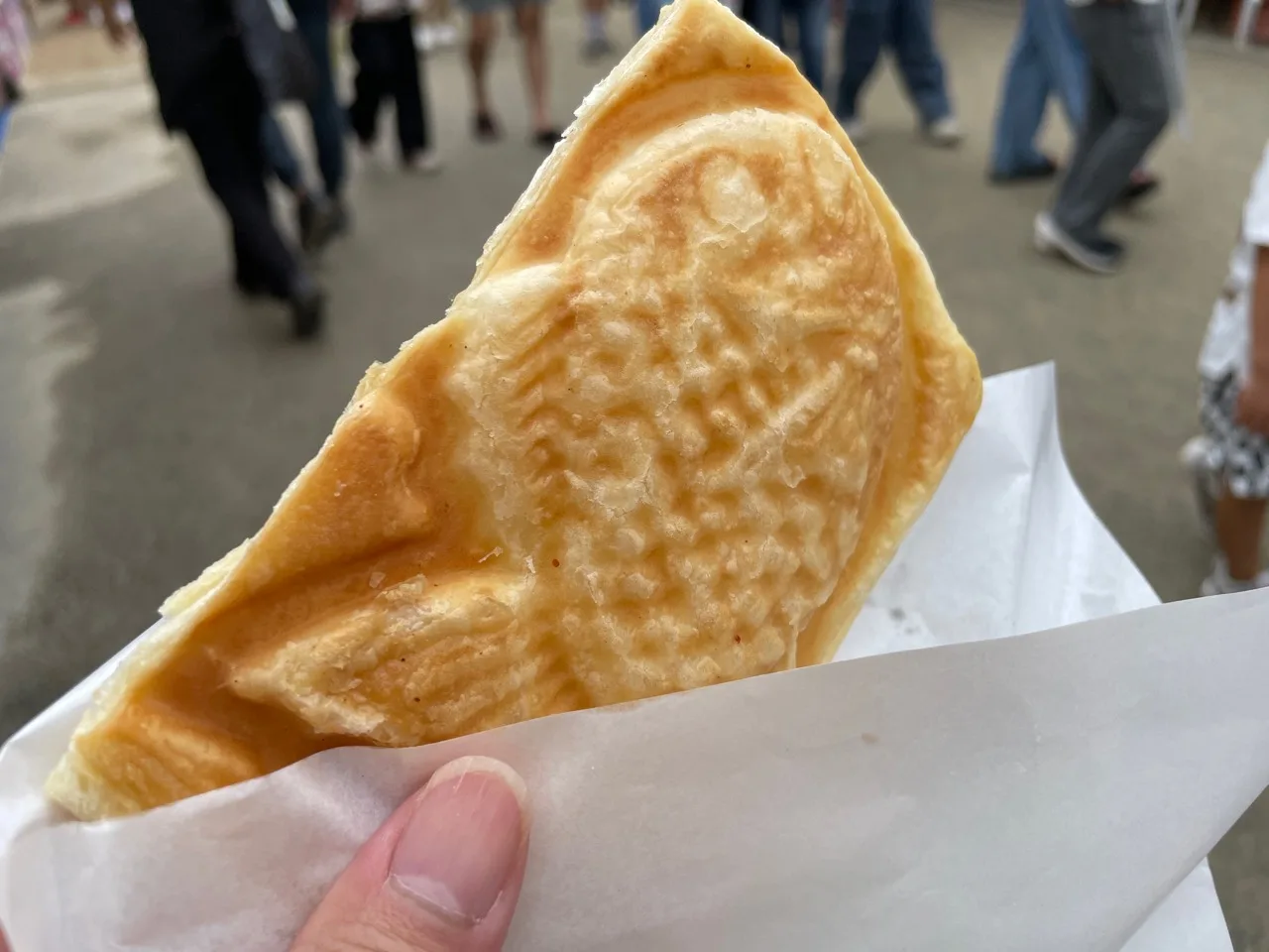 クロワッサン生地で焼いたたい焼きの表面